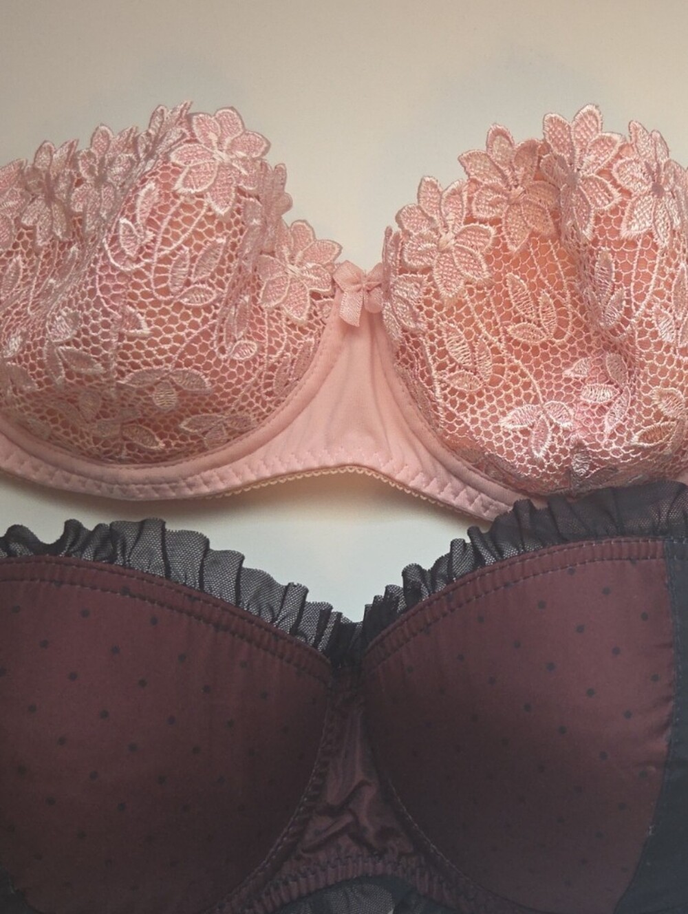 2 Strapless Bras